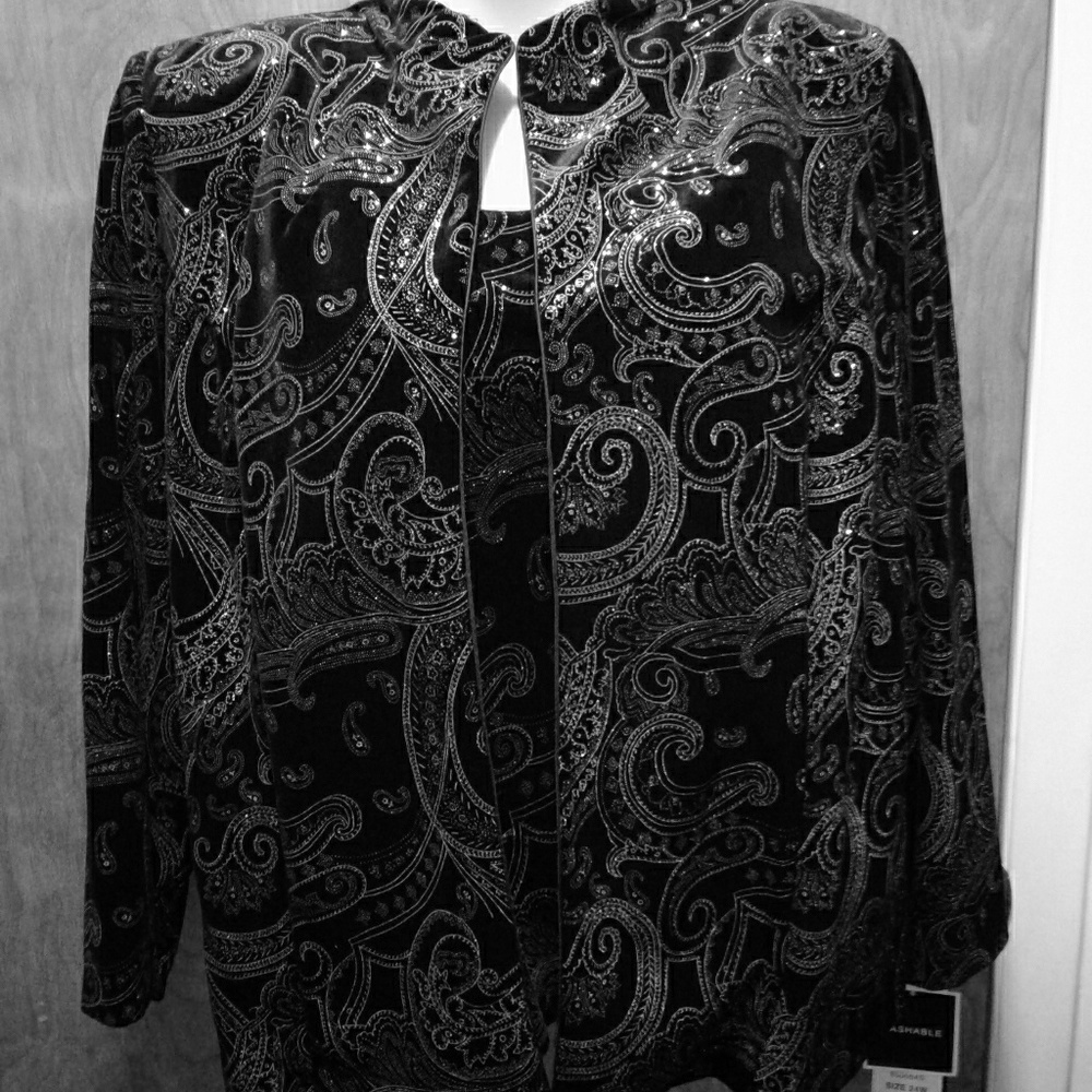 R&K Evening Jacket With Matching Sleeveless Top